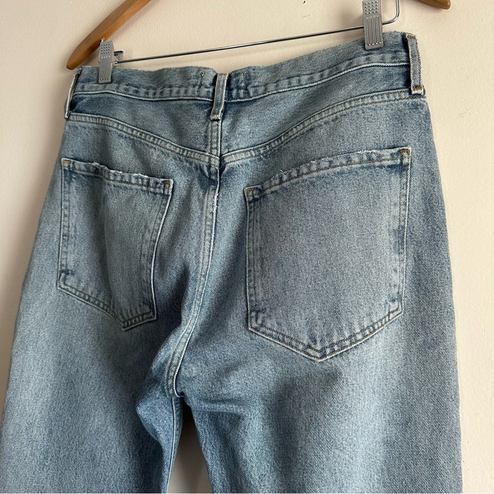 Agolde • Riley Crop Light Wash Frayed Hem Jeans - Picture 7 of 8